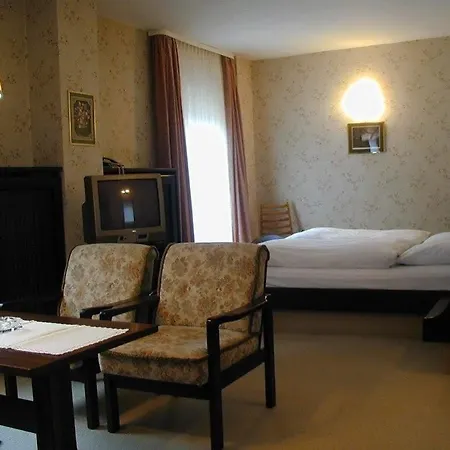 Hotel-pension Seeblick 3*